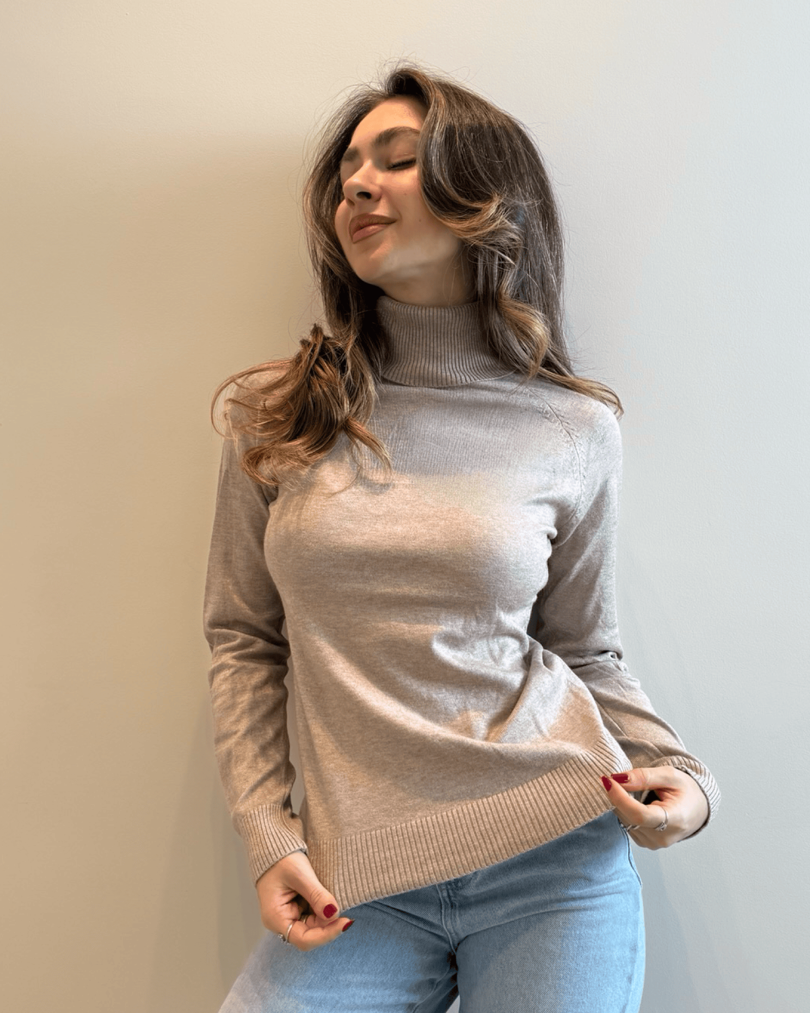 Kaya Turtle Neck