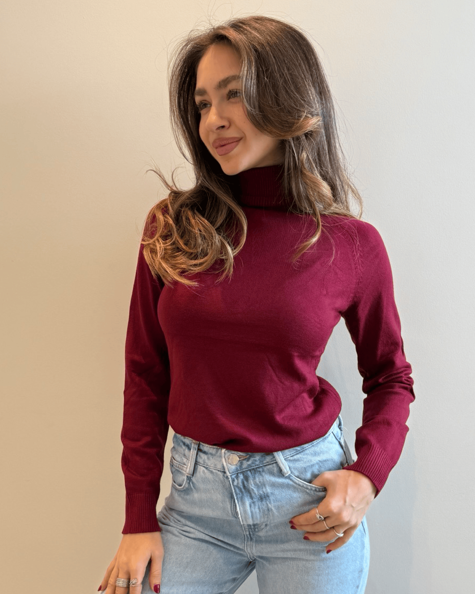Kaya Turtle Neck