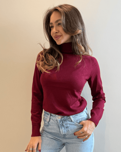 Kaya Turtle Neck