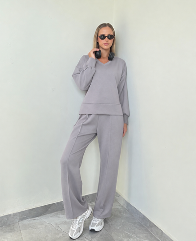 Lila V-Neck Comfy Set